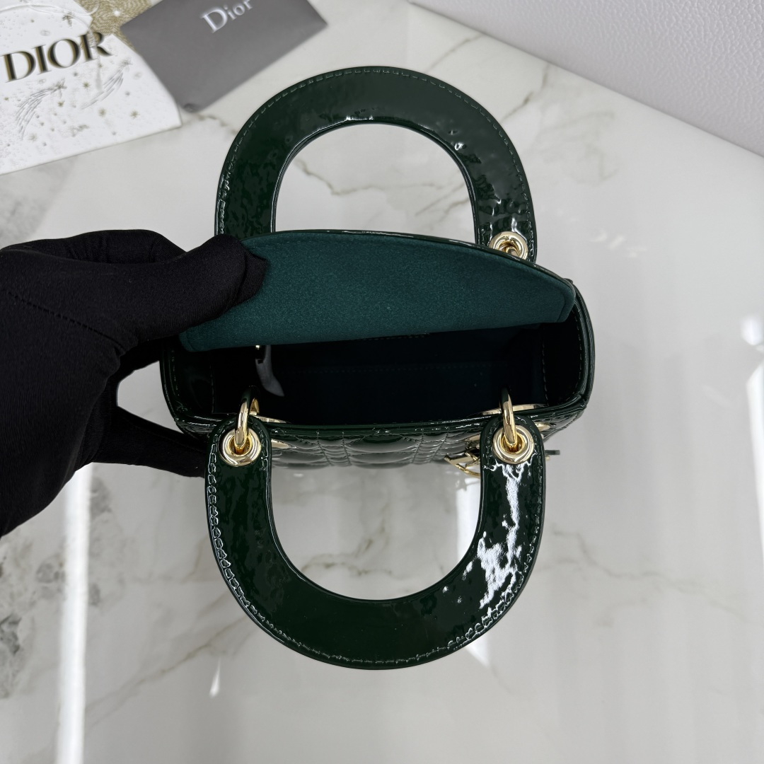 Dior A貨墨綠漆皮Lady Dior小包女用經典風格人氣款| 9 Dior A貨墨綠漆皮Lady Dior小包女用經典風格人氣款