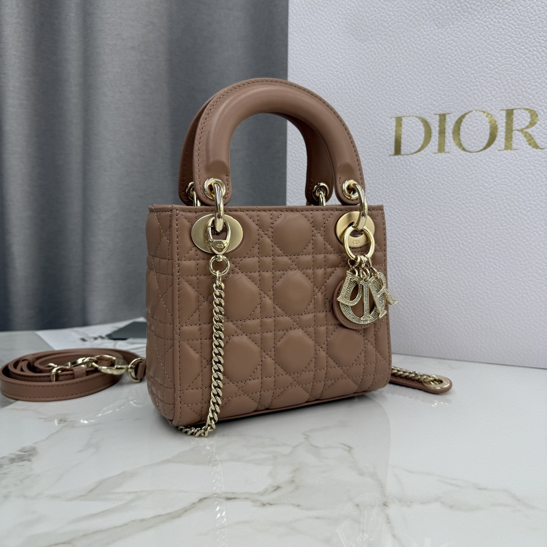 DiorA貨迷你戴妃包 女款焦糖棕色百搭手提包款| 14 DiorA貨迷你戴妃包 女款焦糖棕色百搭手提包款