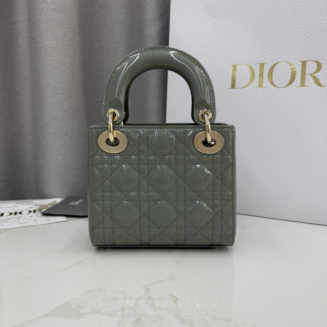 Dior高仿霧灰綠漆皮Lady Dior手提包鏈條女款冷淡風設計| 13 Dior高仿霧灰綠漆皮Lady Dior手提包鏈條女款冷淡風設計