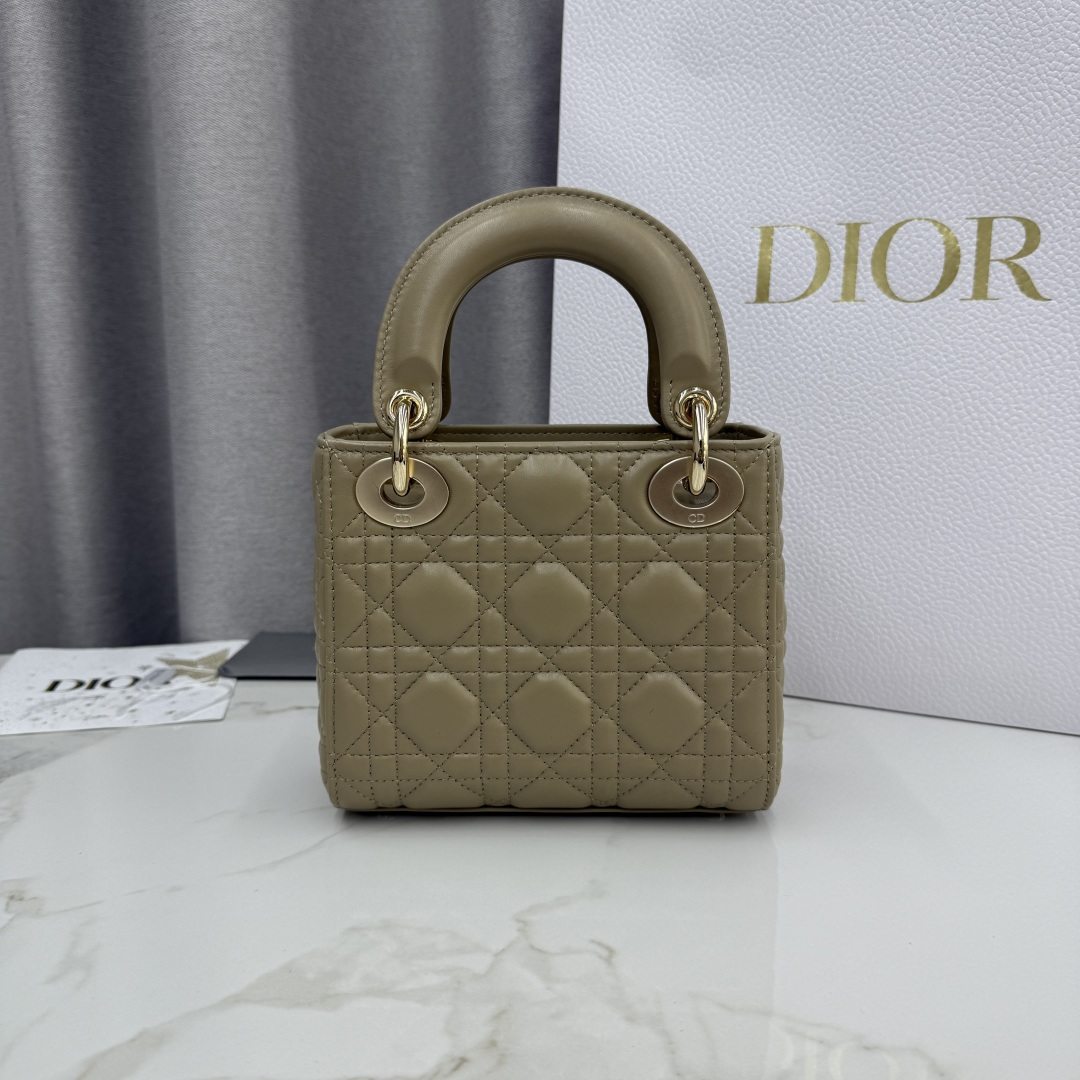 Dior A貨駝色Lady Dior手提包女款霧感皮革人氣百搭配色| 13 Dior A貨駝色Lady Dior手提包女款霧感皮革人氣百搭配色