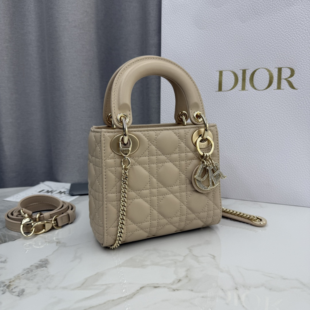 Dior高仿裸杏Lady Dior女用手提包百搭色人氣實穿推薦| 14 Dior高仿裸杏Lady Dior女用手提包百搭色人氣實穿推薦