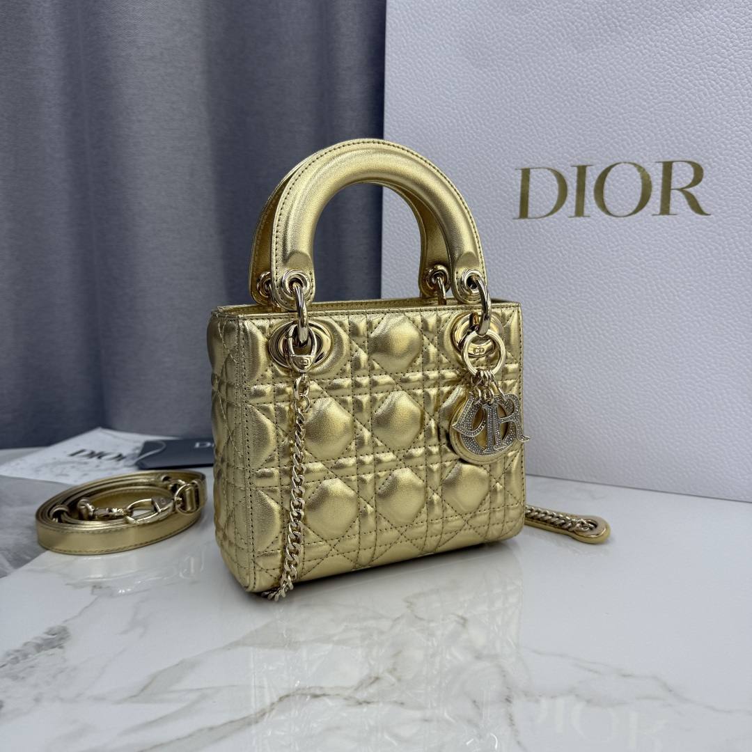 DiorA貨金色戴妃迷你包 女款閃耀金光皮革派對造型包| 14 DiorA貨金色戴妃迷你包 女款閃耀金光皮革派對造型包