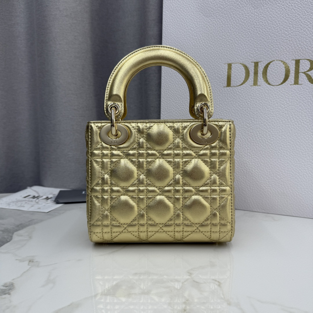 DiorA貨金色戴妃迷你包 女款閃耀金光皮革派對造型包| 13 DiorA貨金色戴妃迷你包 女款閃耀金光皮革派對造型包