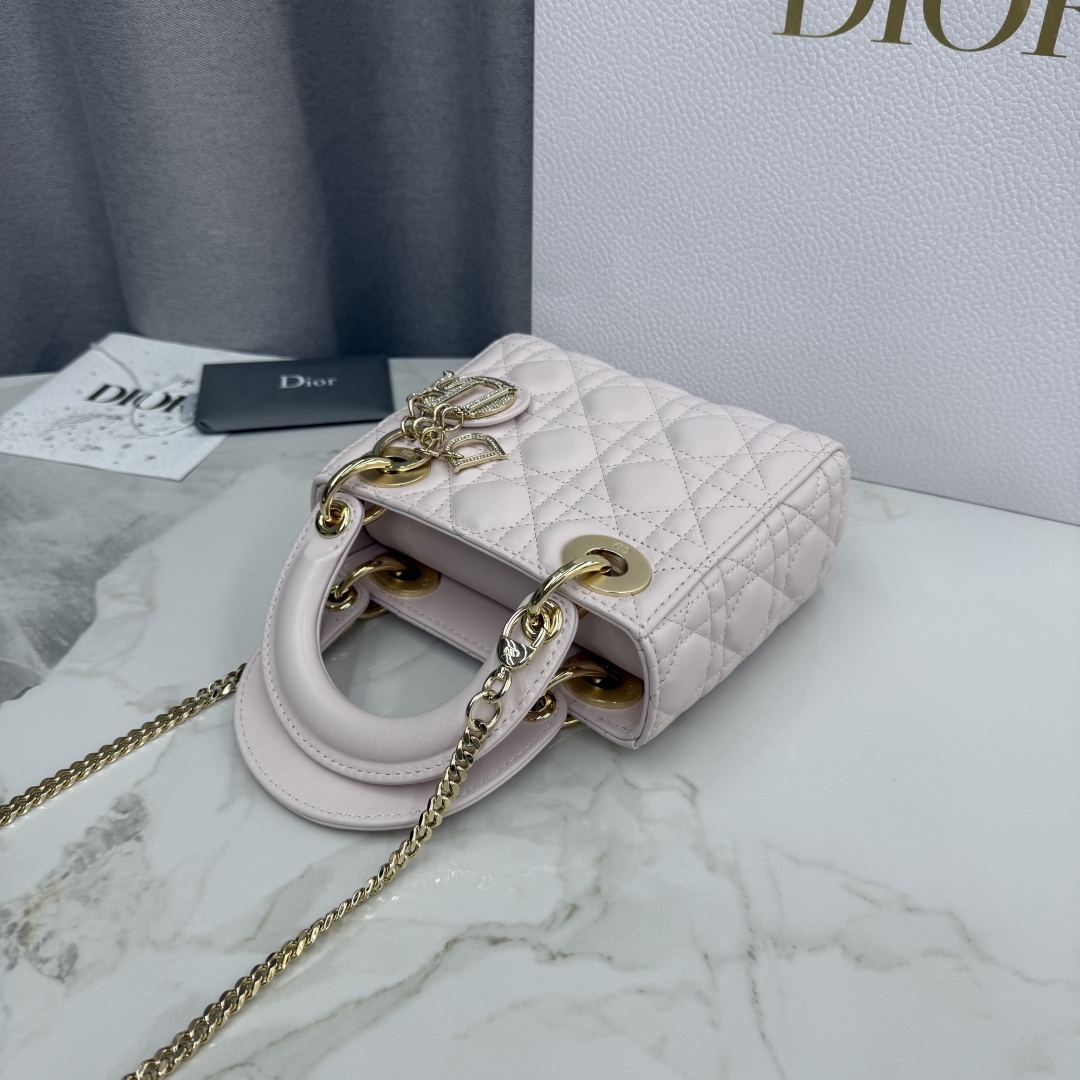 DiorA貨戴妃迷你包 女款珍珠粉色氣質小包亮眼推薦| 12 DiorA貨戴妃迷你包 女款珍珠粉色氣質小包亮眼推薦