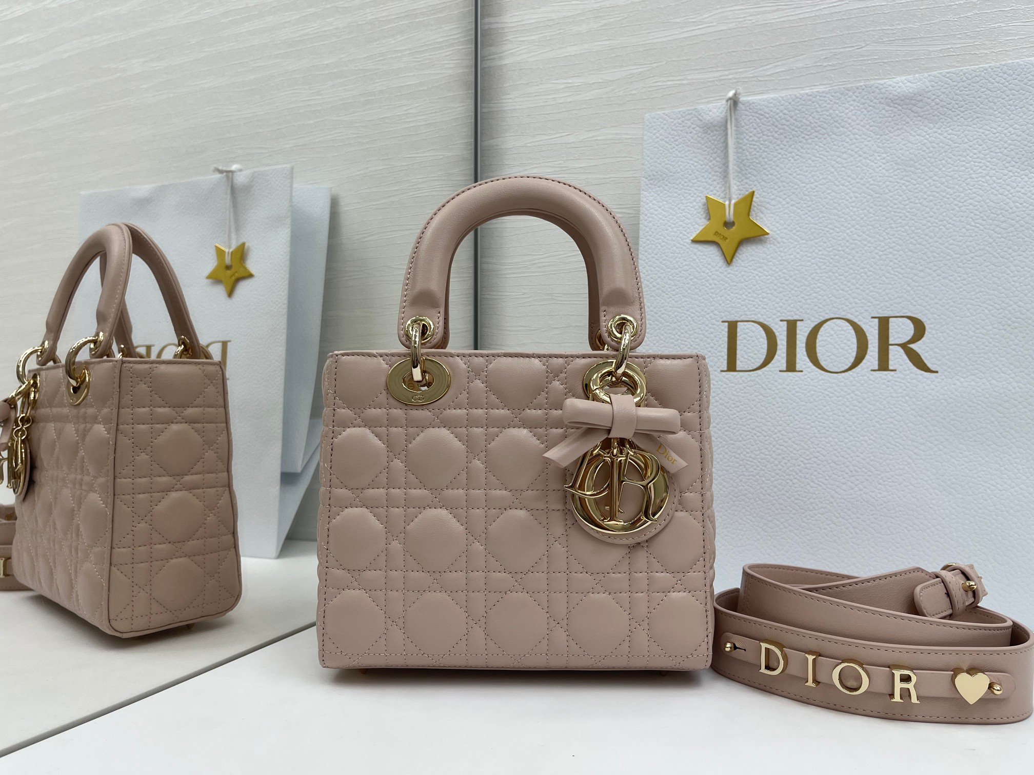 高仿Dior Lady D-Joy粉裸色蝴蝶結手提包 氣質精品風格小包| 14 高仿Dior Lady D-Joy粉裸色蝴蝶結手提包 氣質精品風格小包