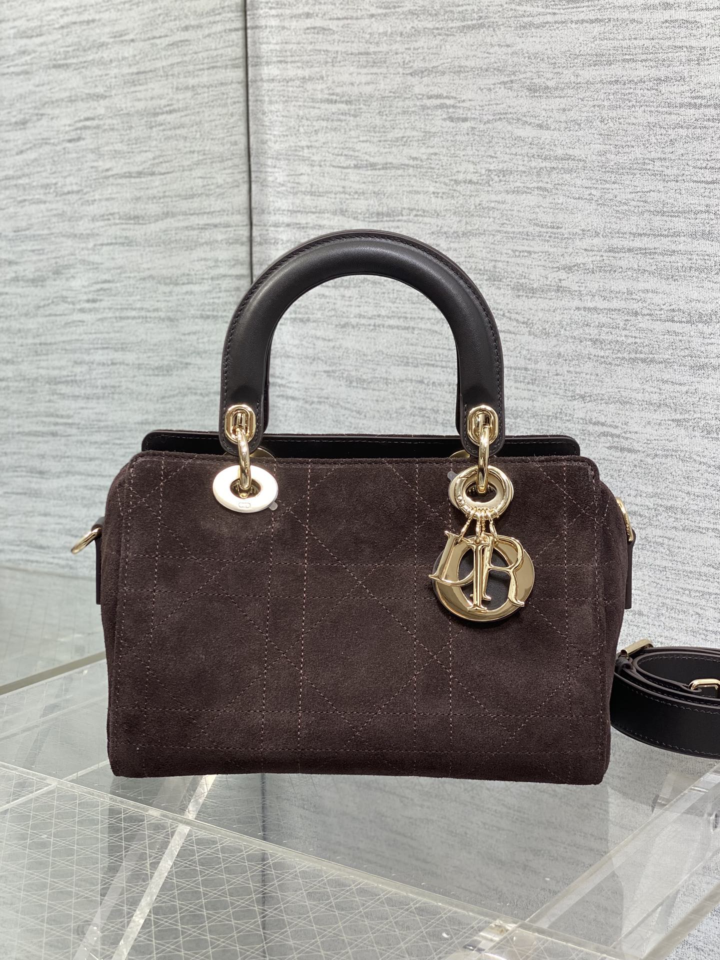 Dior 原單深棕小款手提包 麂皮質感百搭小巧版型| 14 Dior 原單深棕小款手提包 麂皮質感百搭小巧版型