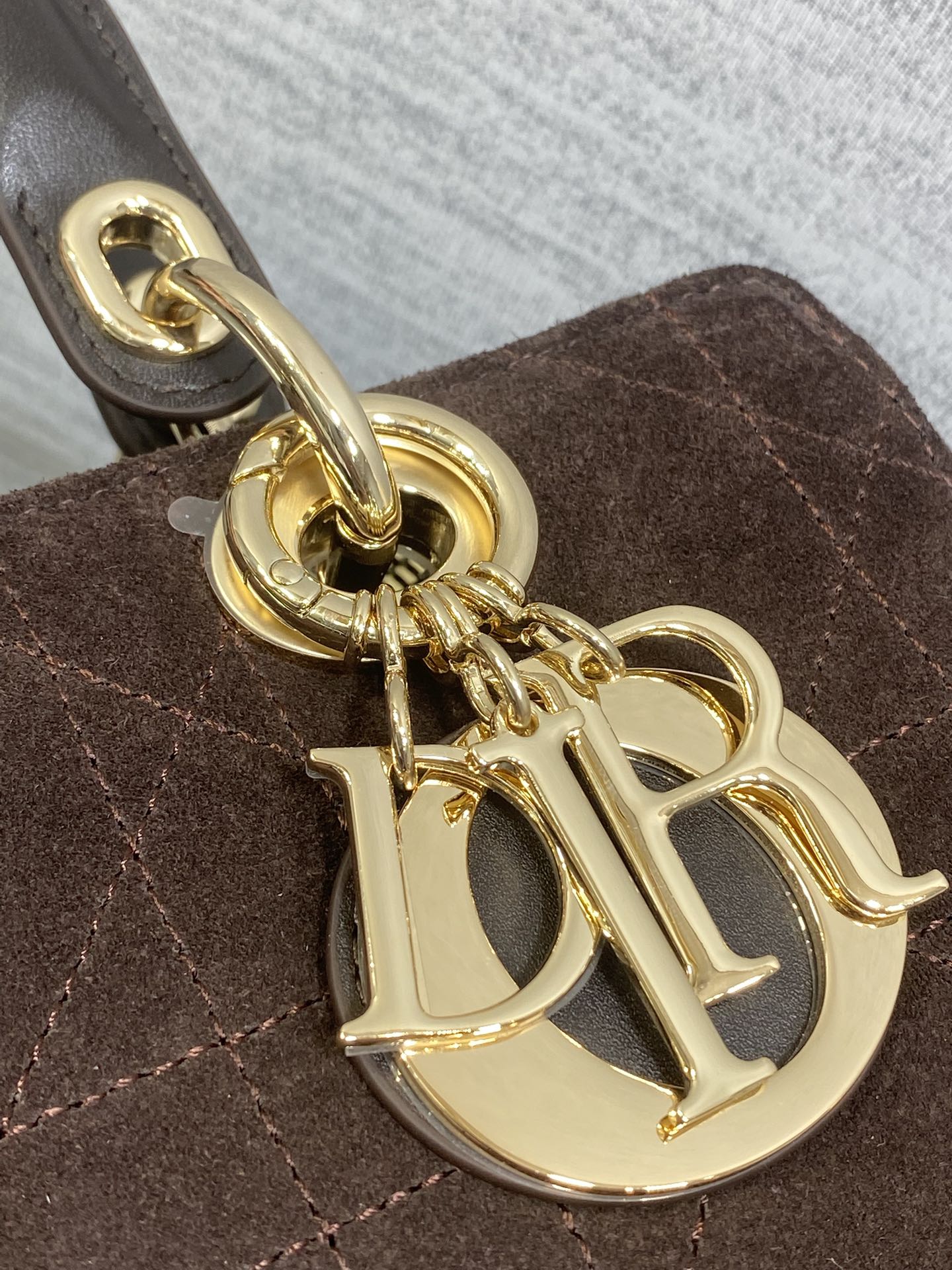 Dior 原單深棕小款手提包 麂皮質感百搭小巧版型| 13 Dior 原單深棕小款手提包 麂皮質感百搭小巧版型