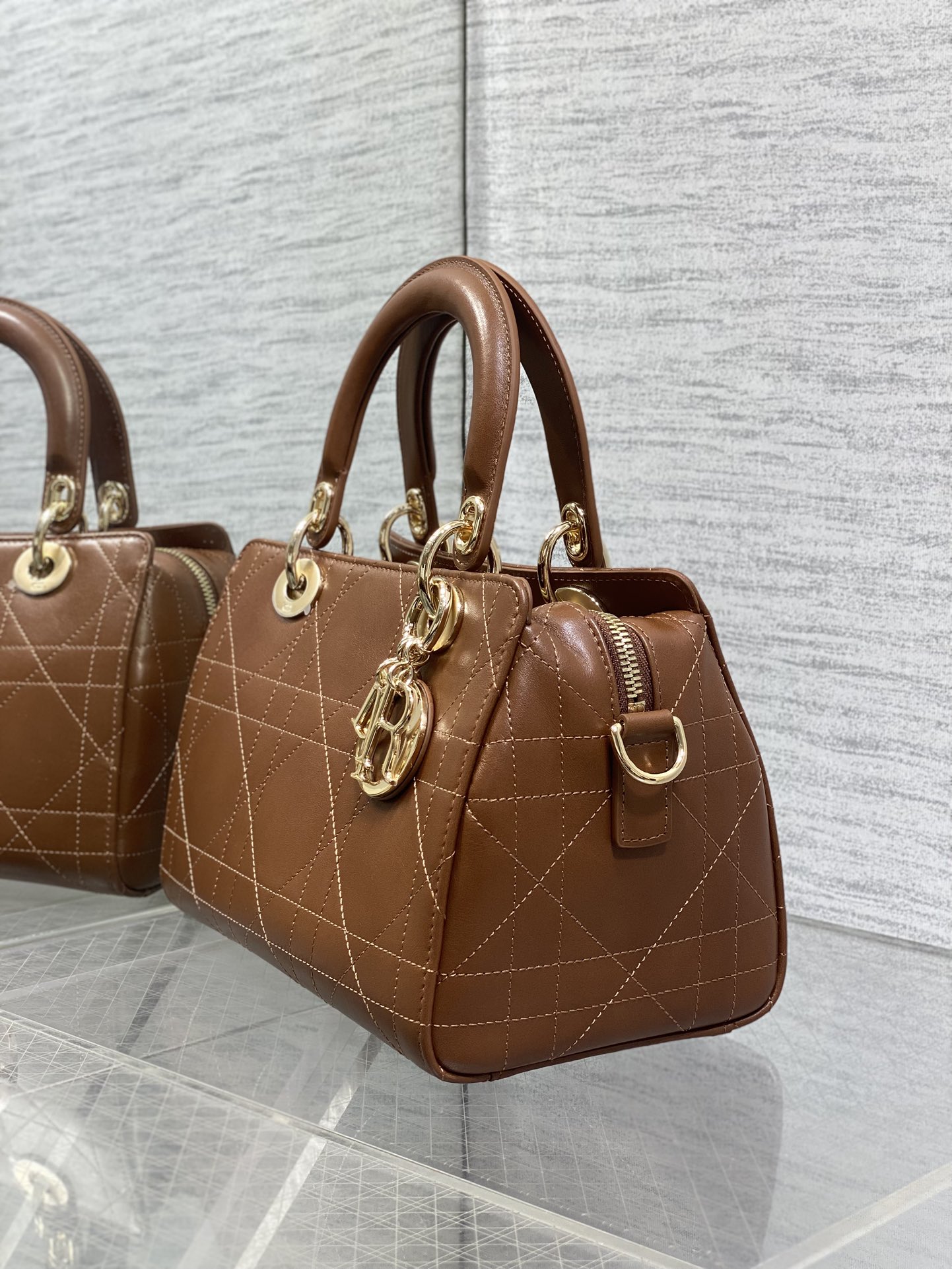 Dior 一比一栗棕色小款手提包 迷你可愛藤格紋女用包| 10 Dior 一比一栗棕色小款手提包 迷你可愛藤格紋女用包