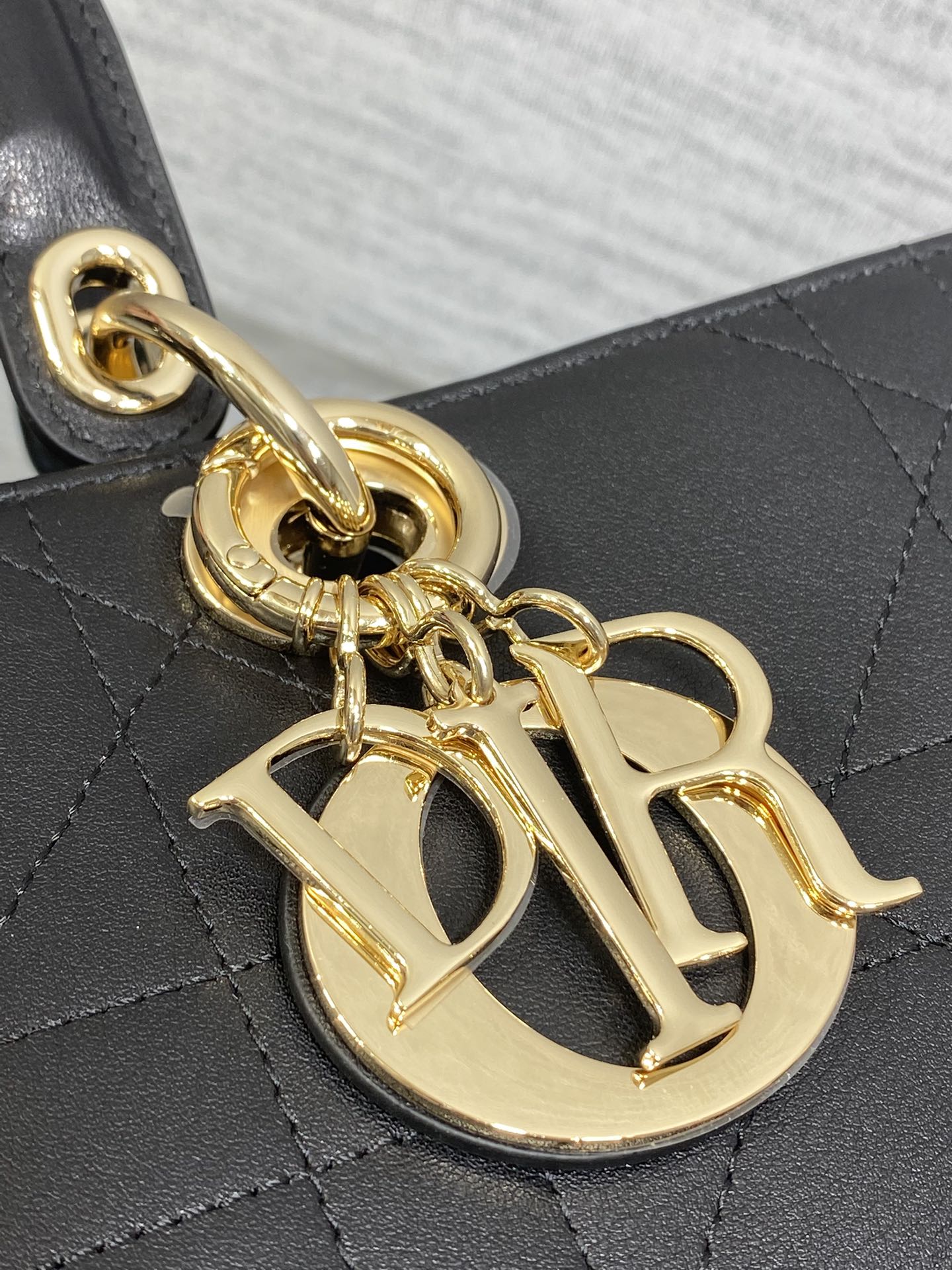 Dior 原單黑色大款手提包 輕奢皮革質感上班族首選| 13 Dior 原單黑色大款手提包 輕奢皮革質感上班族首選