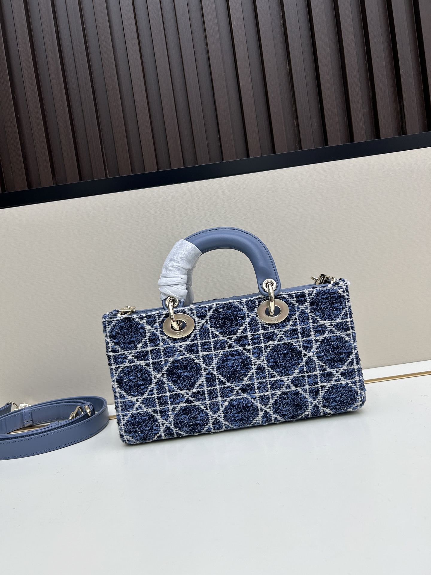 Dior 高仿藍色格紋小方手提包 實用鏈條設計氣質包款| 13 Dior 高仿藍色格紋小方手提包 實用鏈條設計氣質包款