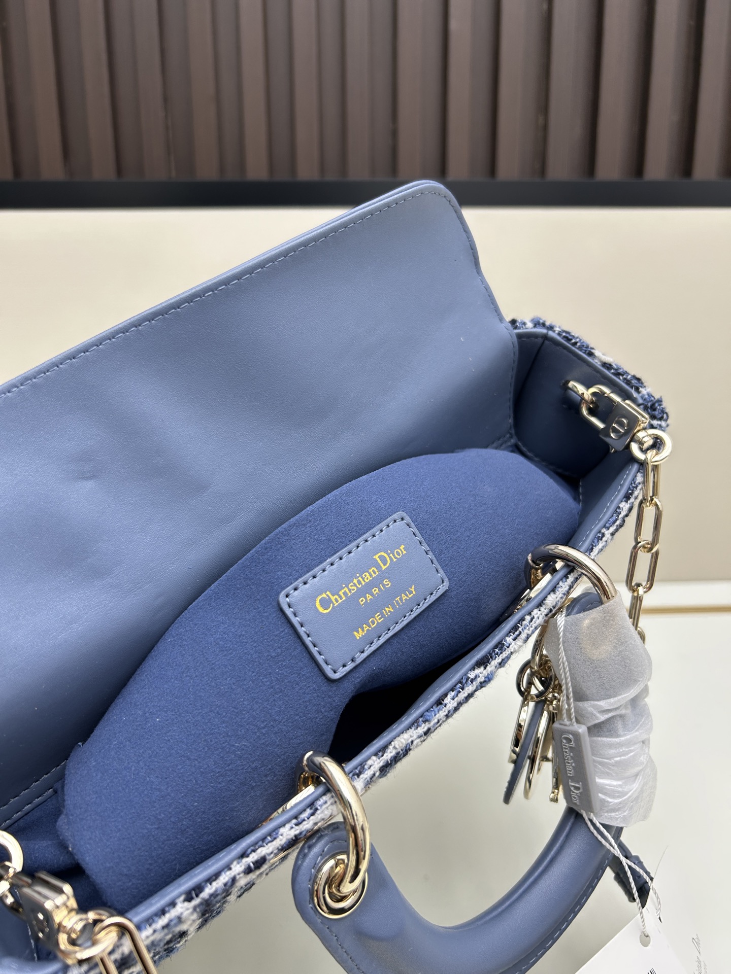 Dior 高仿藍色格紋小方手提包 實用鏈條設計氣質包款| 7 Dior 高仿藍色格紋小方手提包 實用鏈條設計氣質包款
