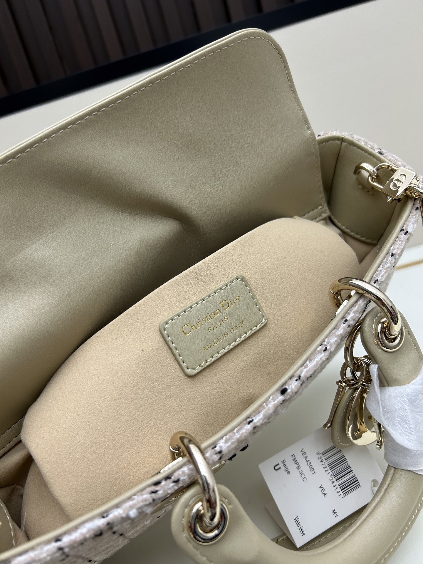 Dior 一比一米杏色方形手提包 簡約鏈條設計輕柔配色款| 7 Dior 一比一米杏色方形手提包 簡約鏈條設計輕柔配色款
