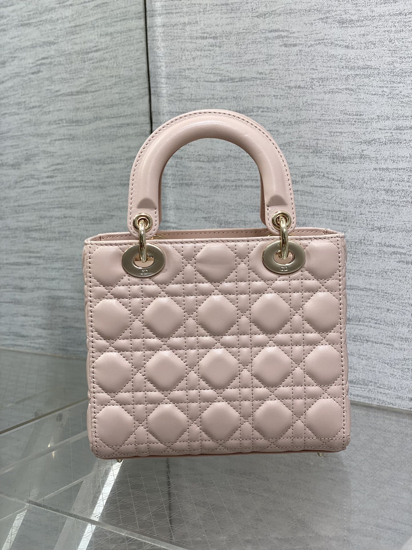Dior 高仿裸粉色迷你Lady包 柔美風格百搭款| 11 Dior 高仿裸粉色迷你Lady包 柔美風格百搭款