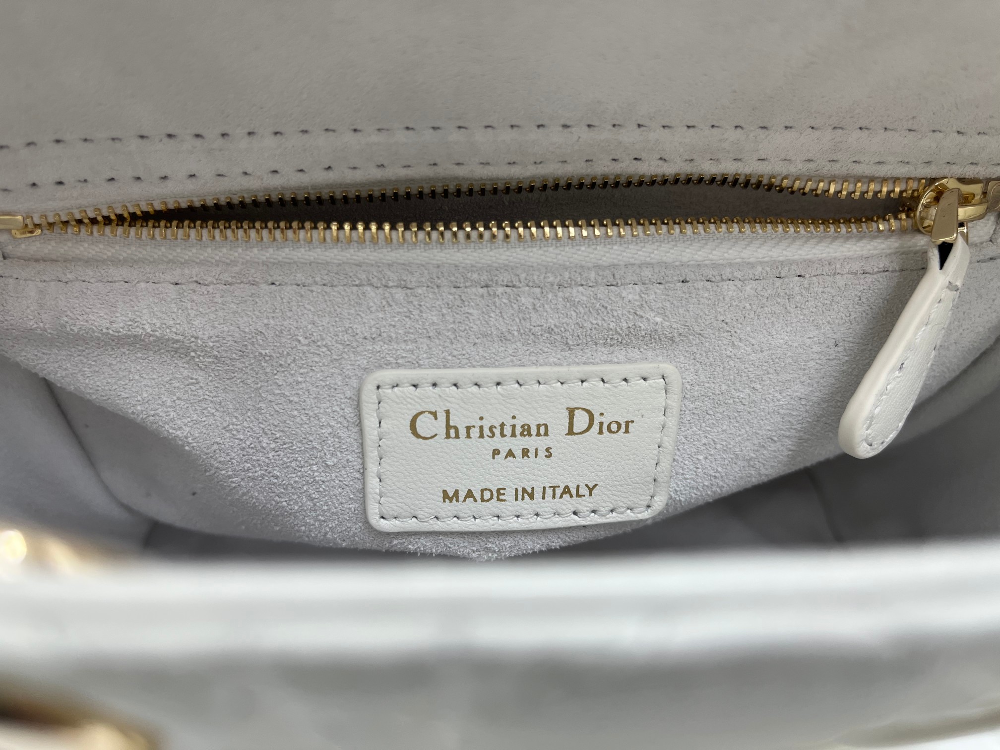 一比一Dior Lady D-Joy白色迷你包 蝴蝶結金扣氣質款式| 7 一比一Dior Lady D-Joy白色迷你包 蝴蝶結金扣氣質款式