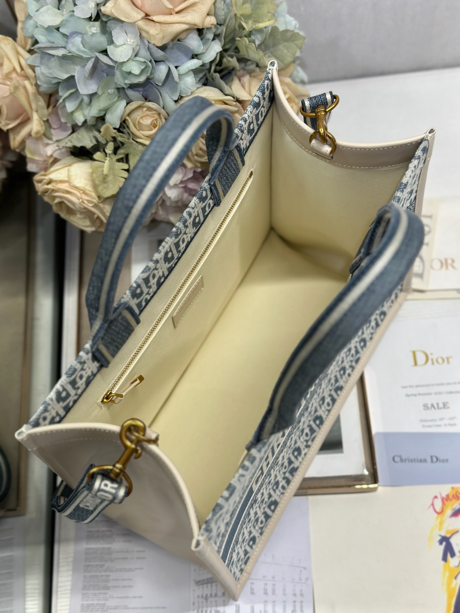 原單Dior Book Tote海軍藍滿版刺繡托特包 經典大尺寸托特設計| 9 原單Dior Book Tote海軍藍滿版刺繡托特包 經典大尺寸托特設計