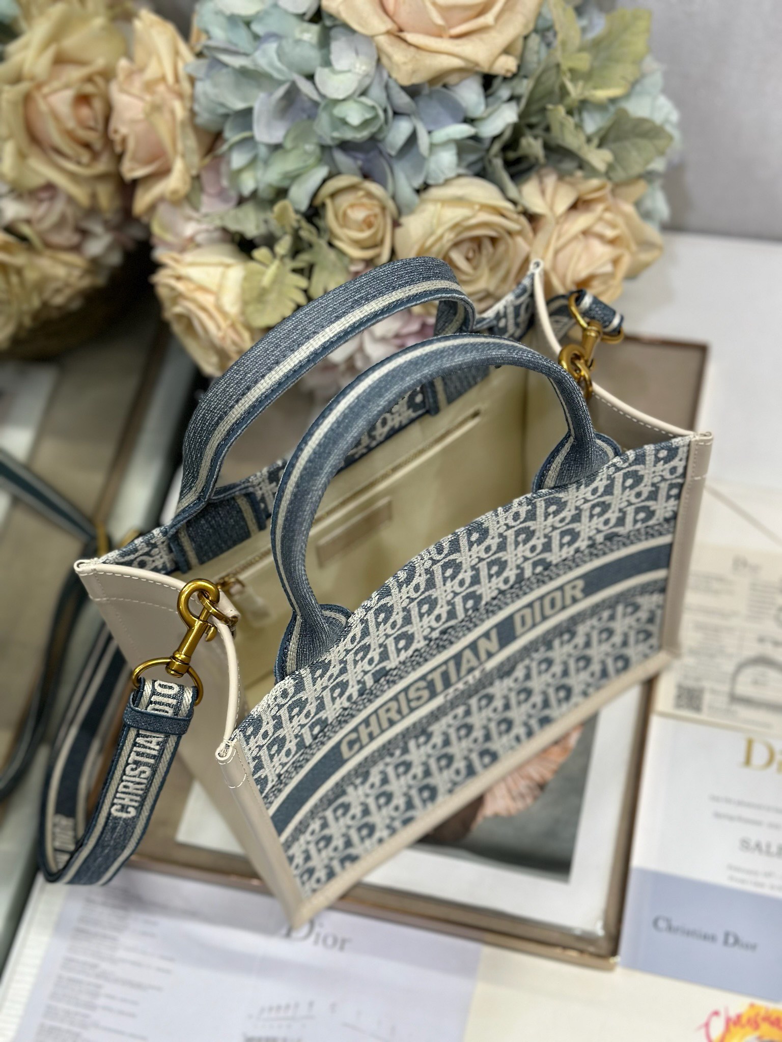 原單Dior Book Tote迷你托特包 Oblique刺繡小尺寸單肩包推薦| 13 原單Dior Book Tote迷你托特包 Oblique刺繡小尺寸單肩包推薦