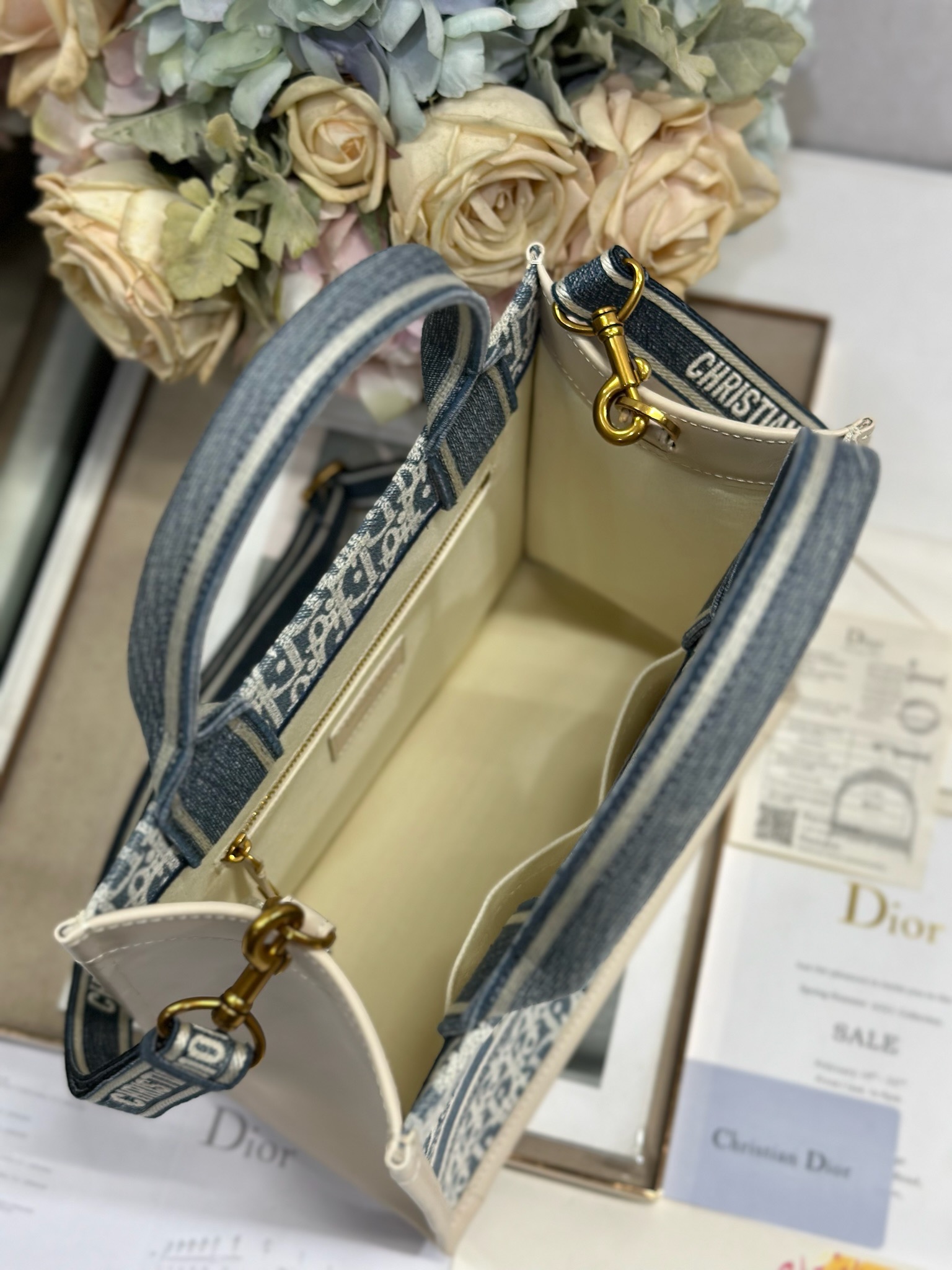 原單Dior Book Tote迷你托特包 Oblique刺繡小尺寸單肩包推薦| 8 原單Dior Book Tote迷你托特包 Oblique刺繡小尺寸單肩包推薦