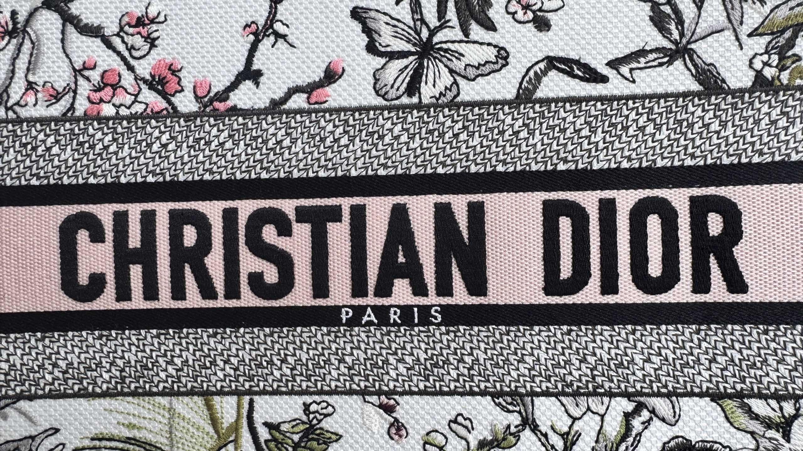 一比一Dior Book Tote刺繡托特包 粉色花卉圖騰帆布印花款| 13 一比一Dior Book Tote刺繡托特包 粉色花卉圖騰帆布印花款