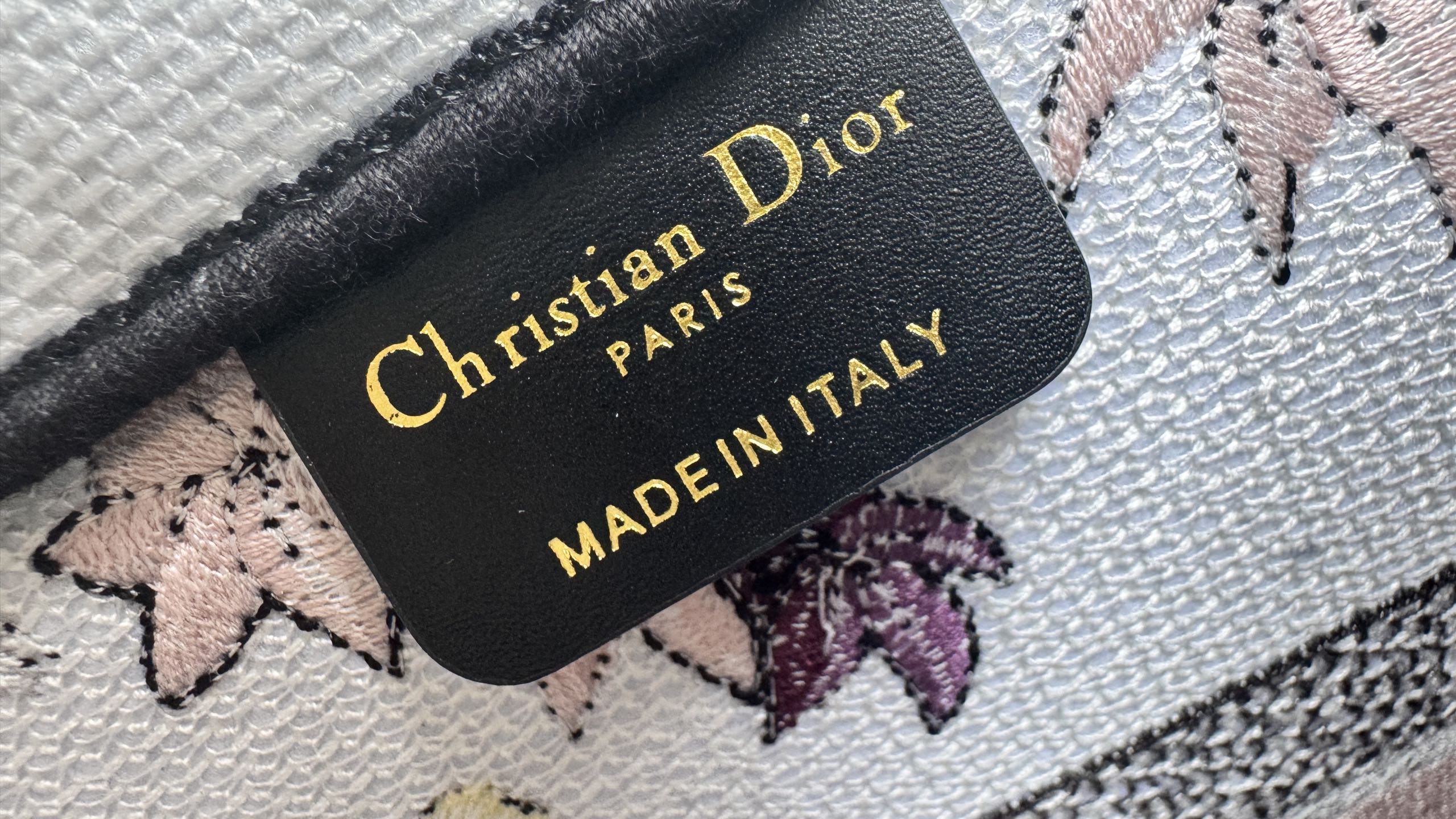 一比一Dior Book Tote刺繡托特包 粉色花卉圖騰帆布印花款| 7 一比一Dior Book Tote刺繡托特包 粉色花卉圖騰帆布印花款