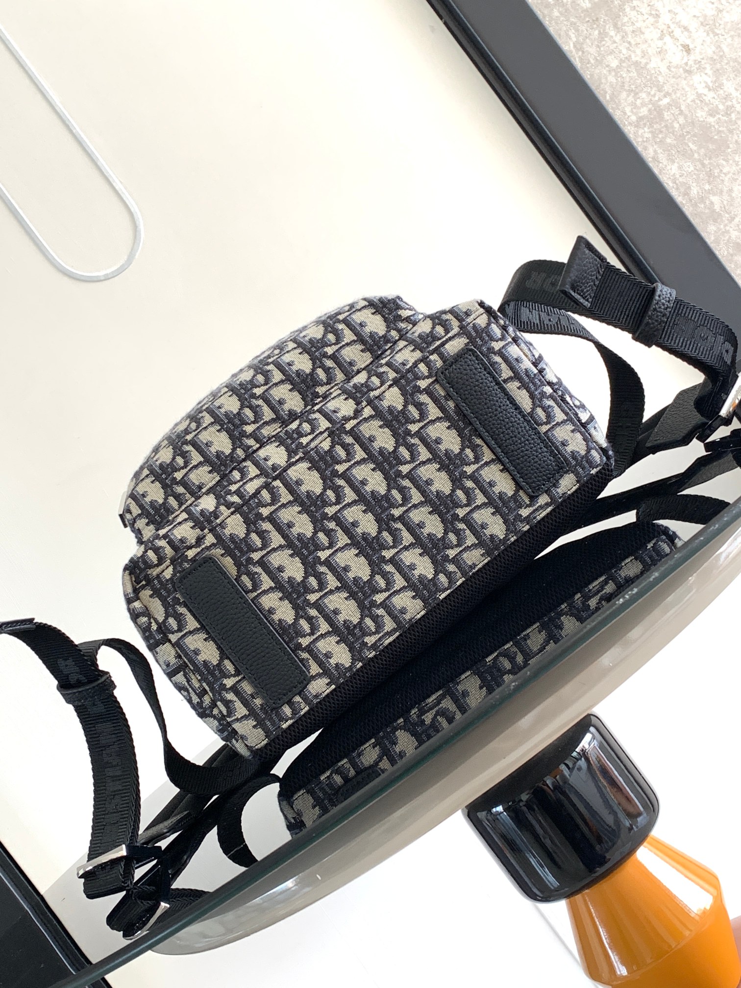 Dior 高仿Oblique老花後背包男款經典再現| 12 Dior 高仿Oblique老花後背包男款經典再現