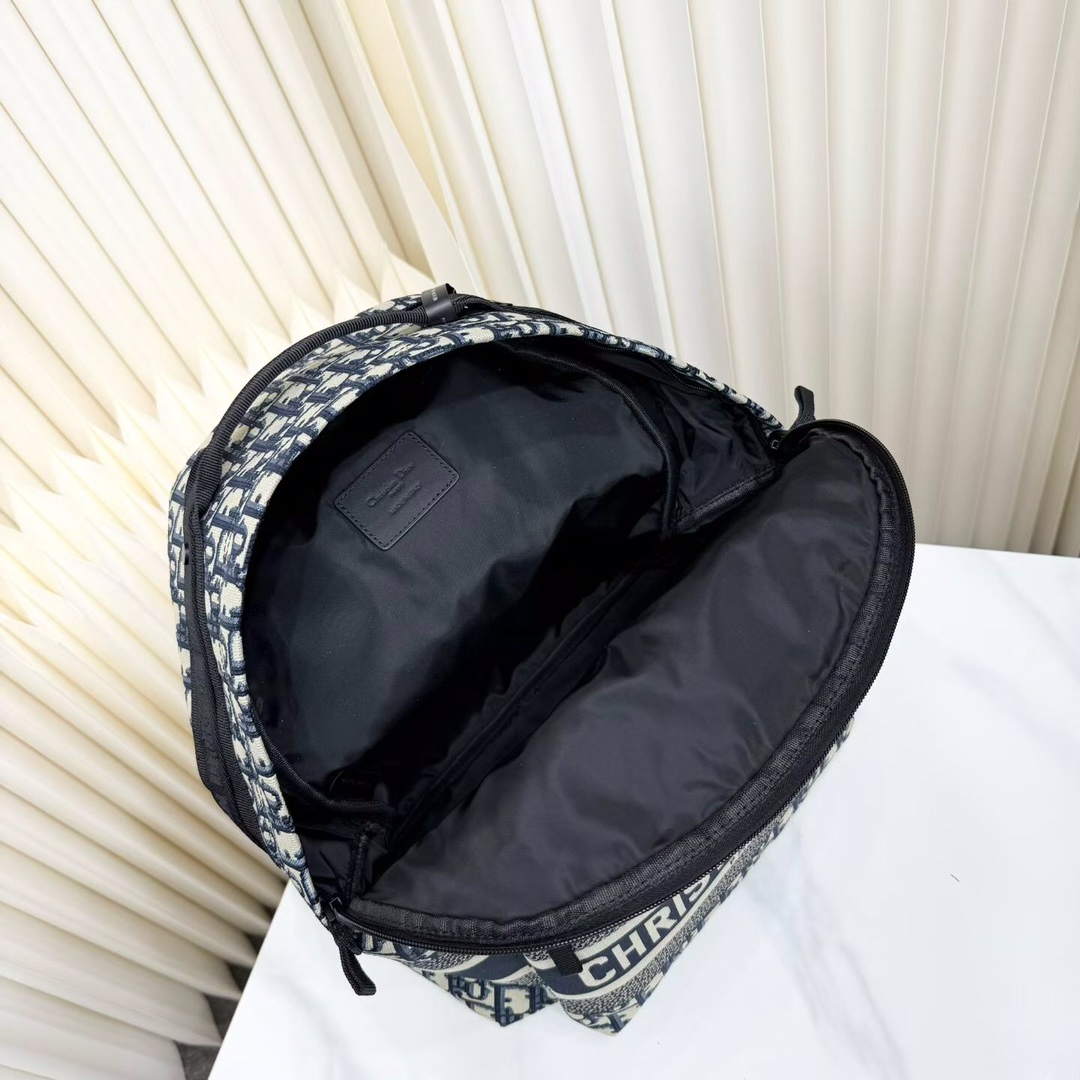 Dior 高仿男士Oblique後背包刺繡大Logo款耐看百搭| 7 Dior 高仿男士Oblique後背包刺繡大Logo款耐看百搭