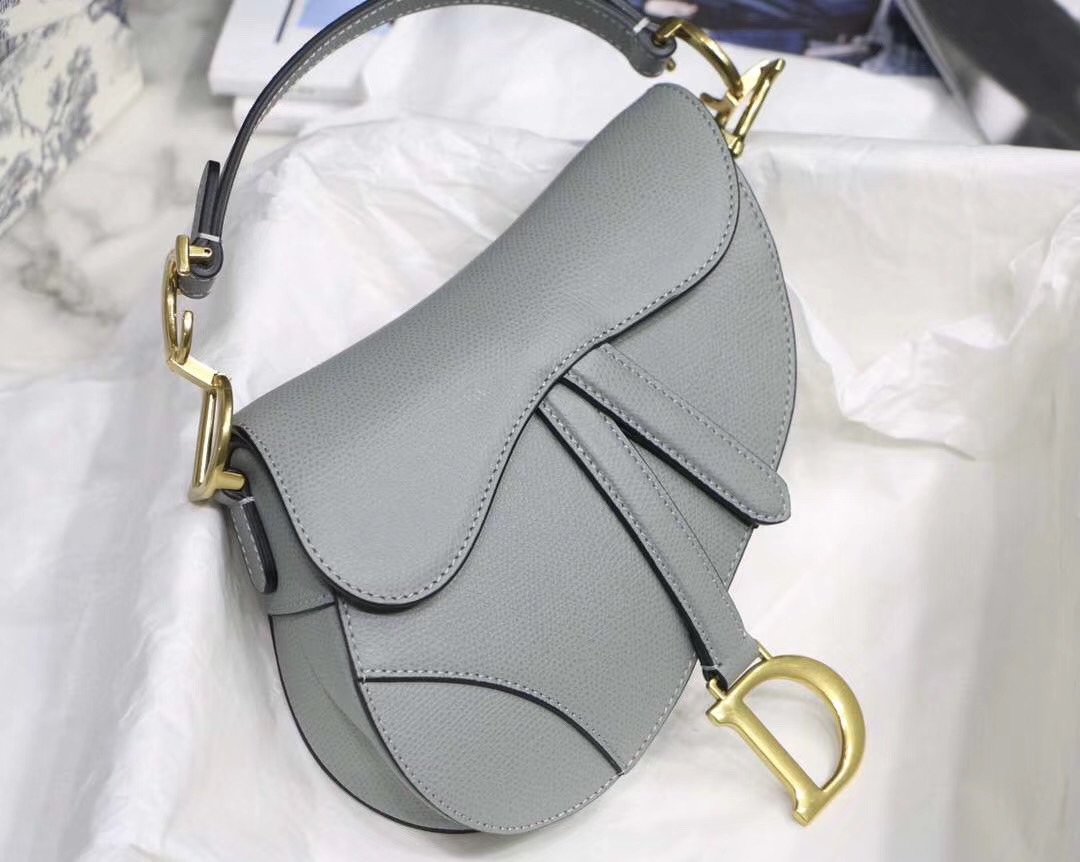 Dior A貨馬鞍包迷你版灰色全皮款 金屬細節輕巧版型| 14 Dior A貨馬鞍包迷你版灰色全皮款 金屬細節輕巧版型