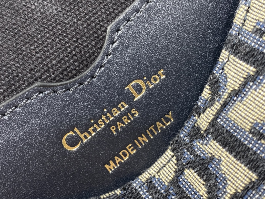 Dior 原單經典Bobby半月包老花CD Logo皮革拼接包款| 7 Dior 原單經典Bobby半月包老花CD Logo皮革拼接包款