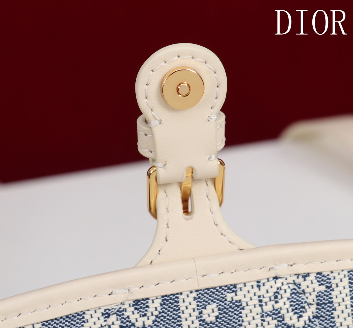Dior 高仿CD Logo灰藍配色Bobby半月包 精緻刺繡圖騰款| 7 Dior 高仿CD Logo灰藍配色Bobby半月包 精緻刺繡圖騰款