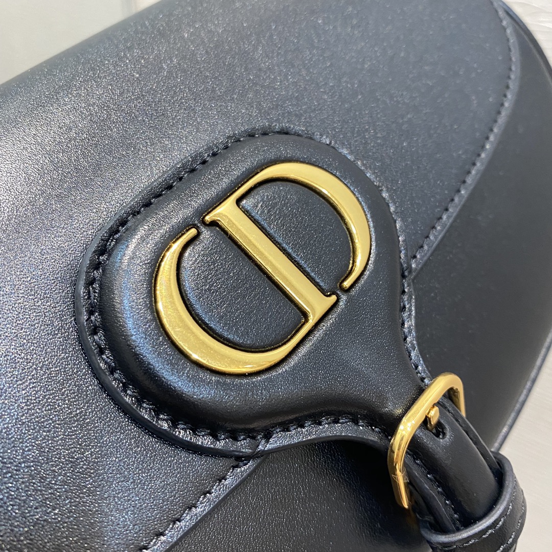 Dior A貨黑色CD Logo全皮革肩背包 個性魅力款| 14 Dior A貨黑色CD Logo全皮革肩背包 個性魅力款