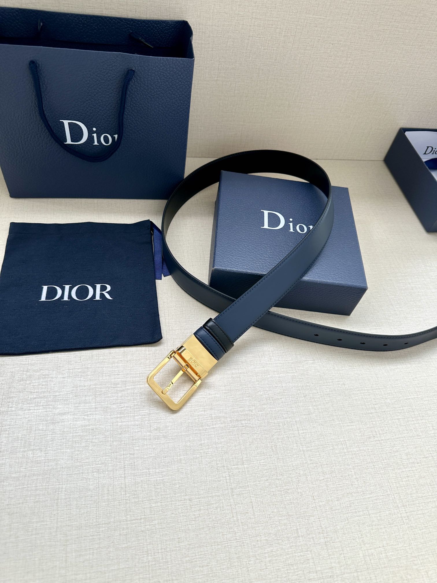 Dior高仿皮帶 男士藍皮金扣雙層設計 精品對標款式| 11 Dior高仿皮帶 男士藍皮金扣雙層設計 精品對標款式