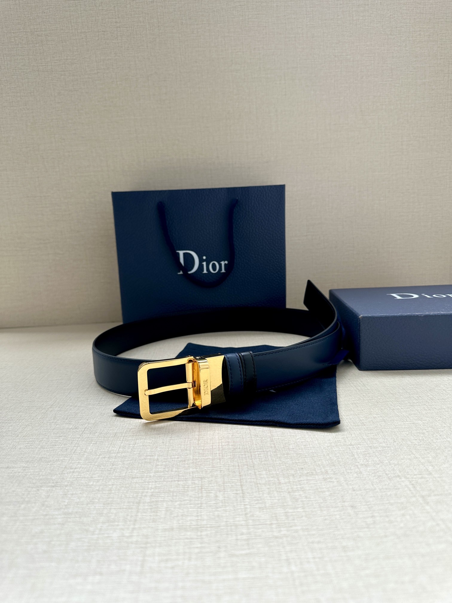 Dior高仿皮帶 男士藍皮金扣雙層設計 精品對標款式| 8 Dior高仿皮帶 男士藍皮金扣雙層設計 精品對標款式