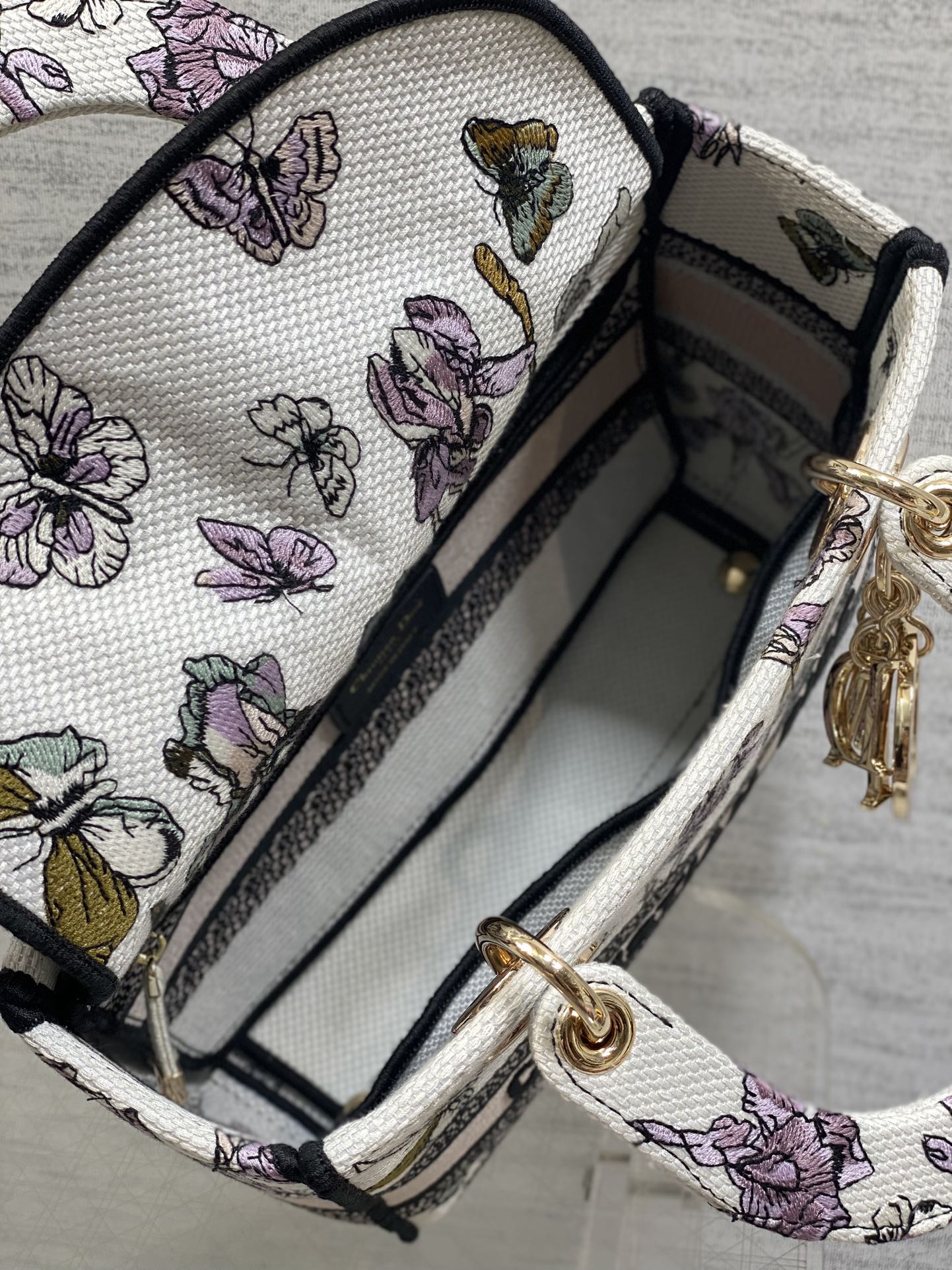 Dior一比一花卉刺繡托特包 白底紫花款 手提肩背兩用女包| 8 Dior一比一花卉刺繡托特包 白底紫花款 手提肩背兩用女包