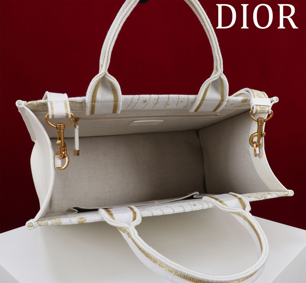 Dior 高仿女款Book Tote金線刺繡托特包 高質感通勤大容量| 12 Dior 高仿女款Book Tote金線刺繡托特包 高質感通勤大容量