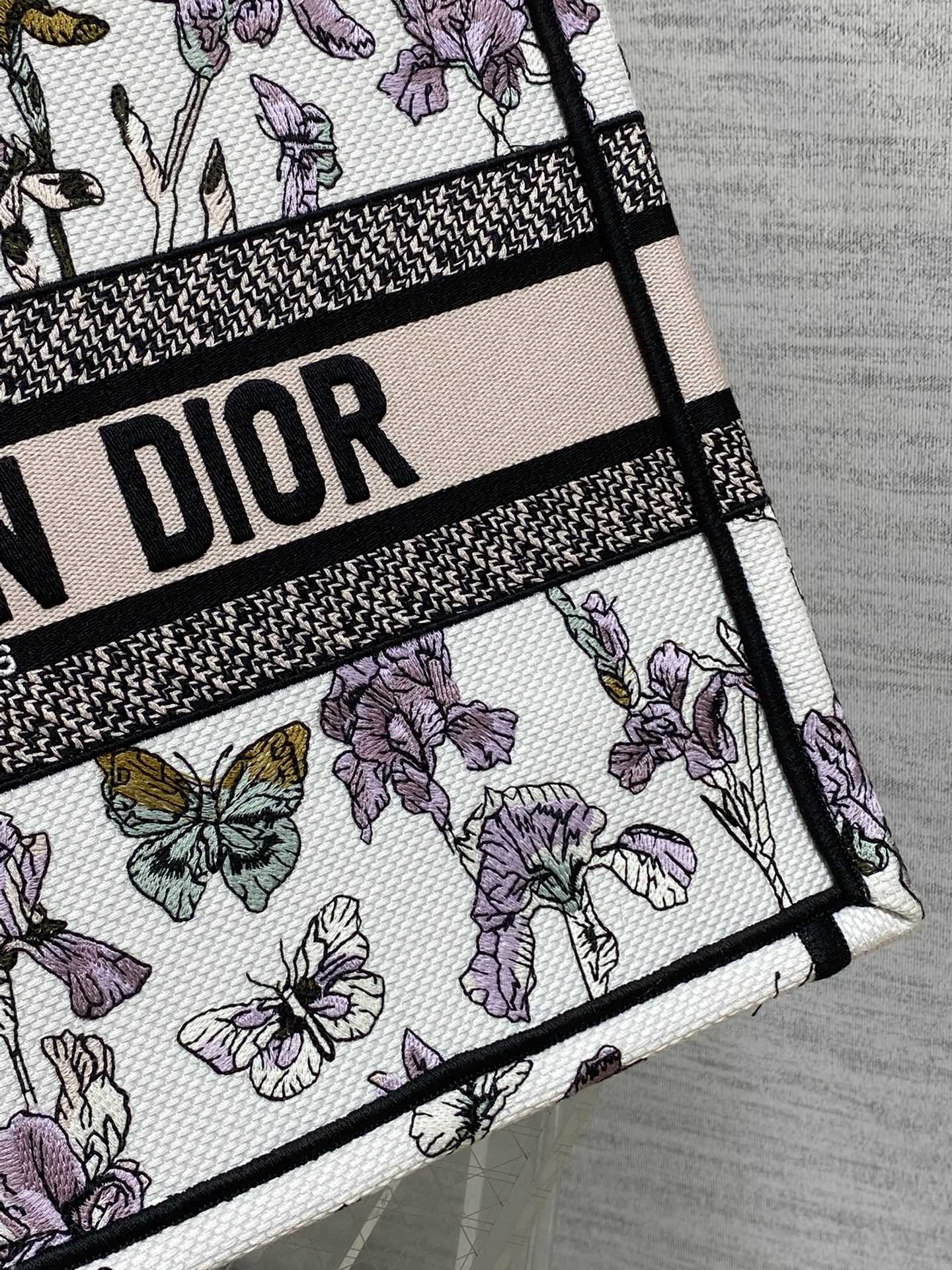 Dior 高仿花卉Book Tote中號包 蝴蝶刺繡浪漫設計 女士通勤托特| 12 Dior 高仿花卉Book Tote中號包 蝴蝶刺繡浪漫設計 女士通勤托特