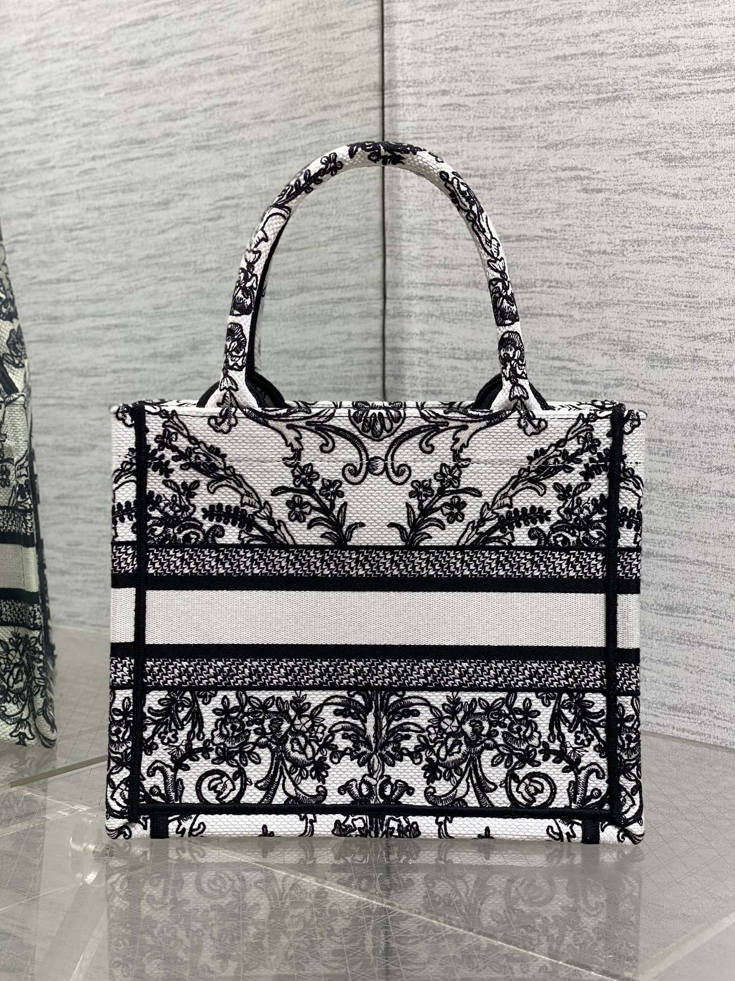 Dior A貨Book Tote小號黑白巴洛克刺繡托特包 歐風復古女款