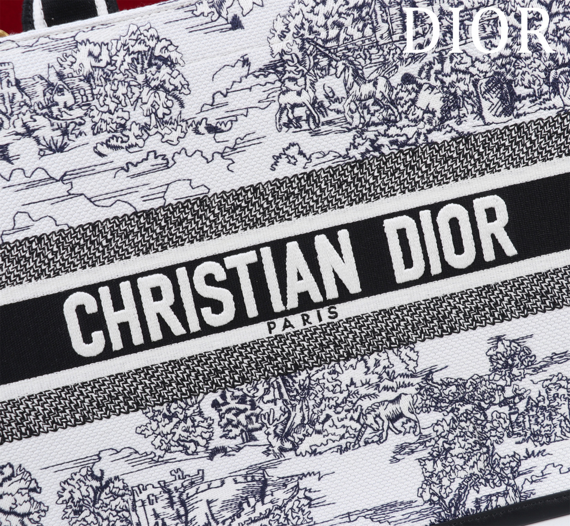 高仿Dior Book Tote 托特包 黑白森林刺繡款 經典中型尺寸| 9 高仿Dior Book Tote 托特包 黑白森林刺繡款 經典中型尺寸