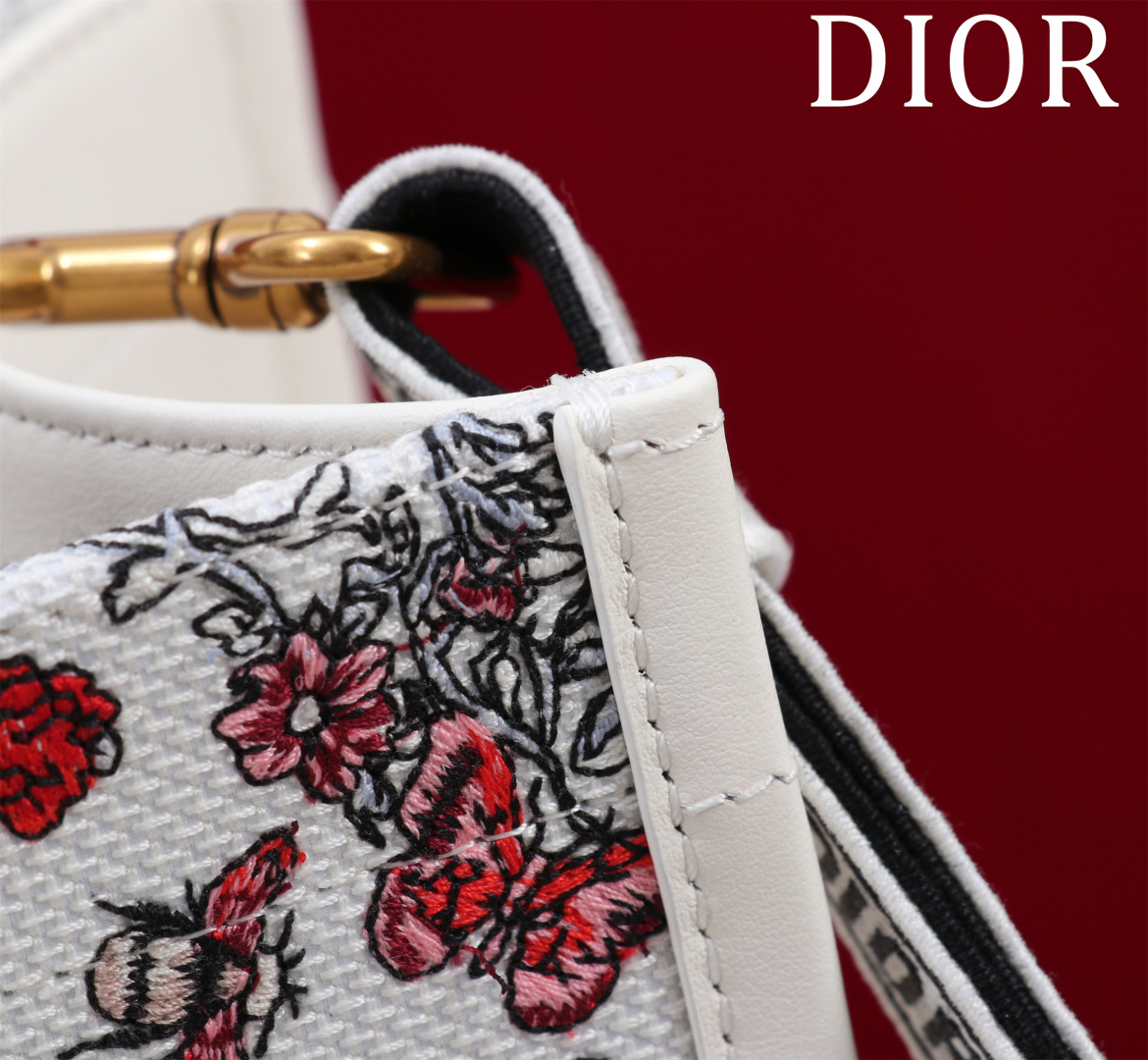 高仿Dior Book Tote 托特包 花卉刺繡紅黑配色 中型尺寸| 9 高仿Dior Book Tote 托特包 花卉刺繡紅黑配色 中型尺寸