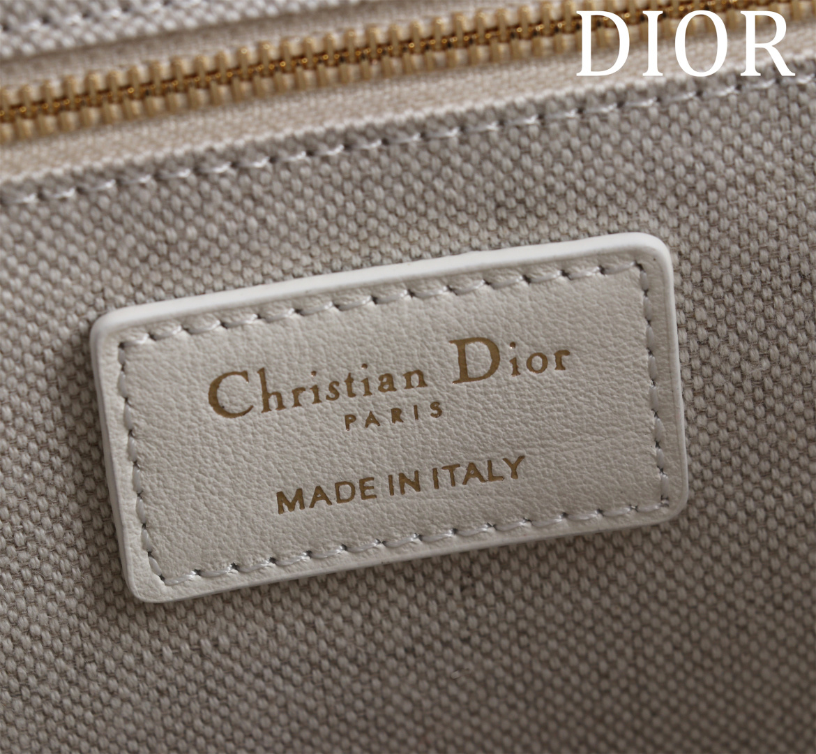 高仿Dior Book Tote 托特包 花卉刺繡紅黑配色 中型尺寸| 7 高仿Dior Book Tote 托特包 花卉刺繡紅黑配色 中型尺寸