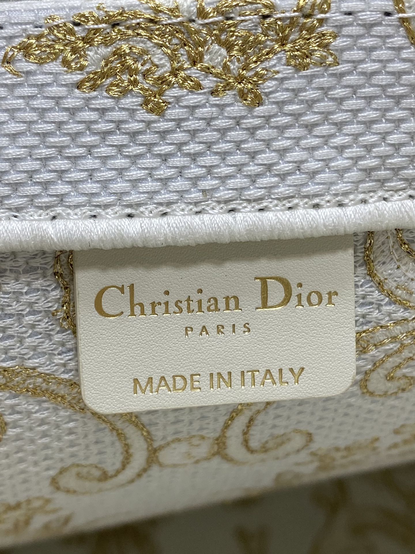 A貨Dior Book Tote 金白刺繡帆布包 華麗巴洛克風格手提包| 7 A貨Dior Book Tote 金白刺繡帆布包 華麗巴洛克風格手提包