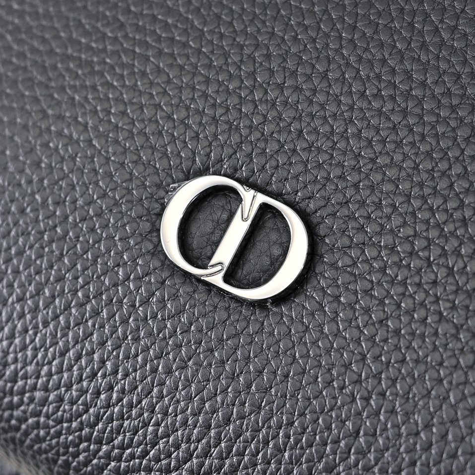 Dior 高仿男士後背包 極簡皮革造型 百搭耐看款| 11 Dior 高仿男士後背包 極簡皮革造型 百搭耐看款