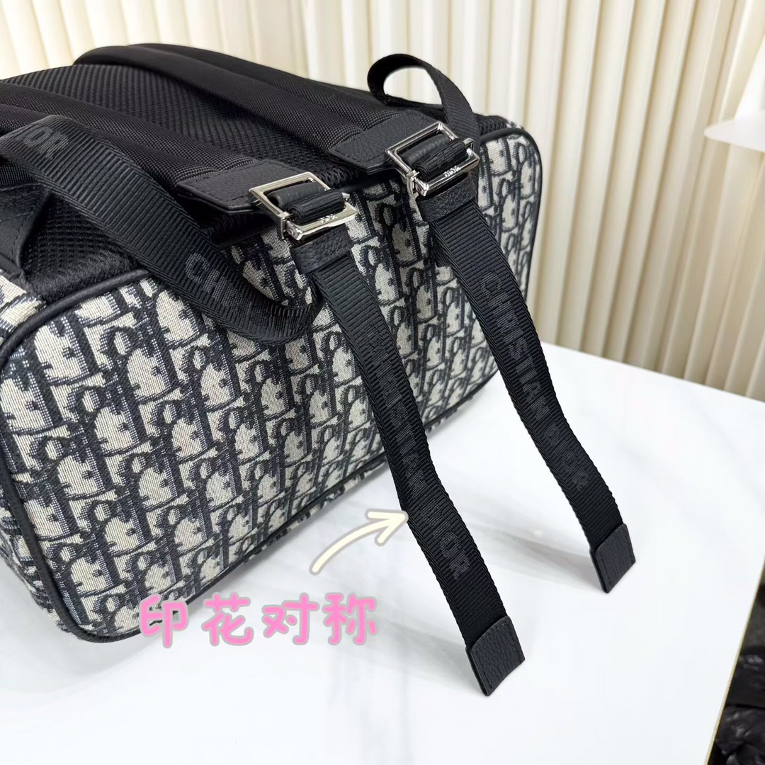 Dior 高仿老花拼皮男士後背包 經典掀蓋設計大容量款| 10 Dior 高仿老花拼皮男士後背包 經典掀蓋設計大容量款