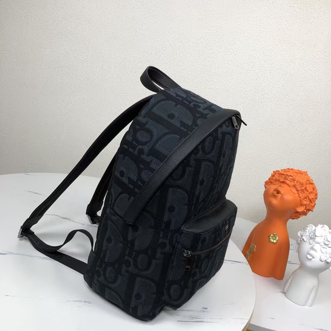Dior 一比一大字母黑花後背包 潮流感街頭風款| 14 Dior 一比一大字母黑花後背包 潮流感街頭風款
