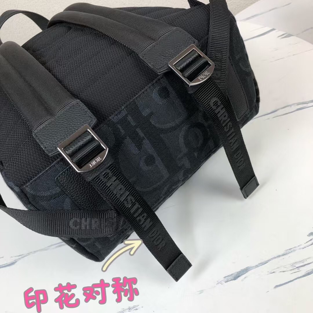 Dior 一比一大字母黑花後背包 潮流感街頭風款| 10 Dior 一比一大字母黑花後背包 潮流感街頭風款