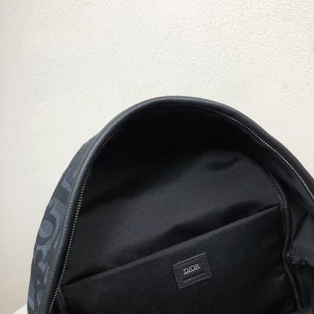 Dior 一比一大字母黑花後背包 潮流感街頭風款| 7 Dior 一比一大字母黑花後背包 潮流感街頭風款
