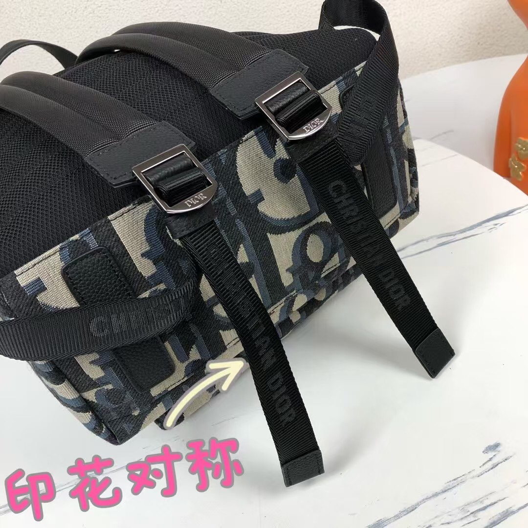 Dior A貨大字母灰底老花後背包 撞色潮搭款| 10 Dior A貨大字母灰底老花後背包 撞色潮搭款
