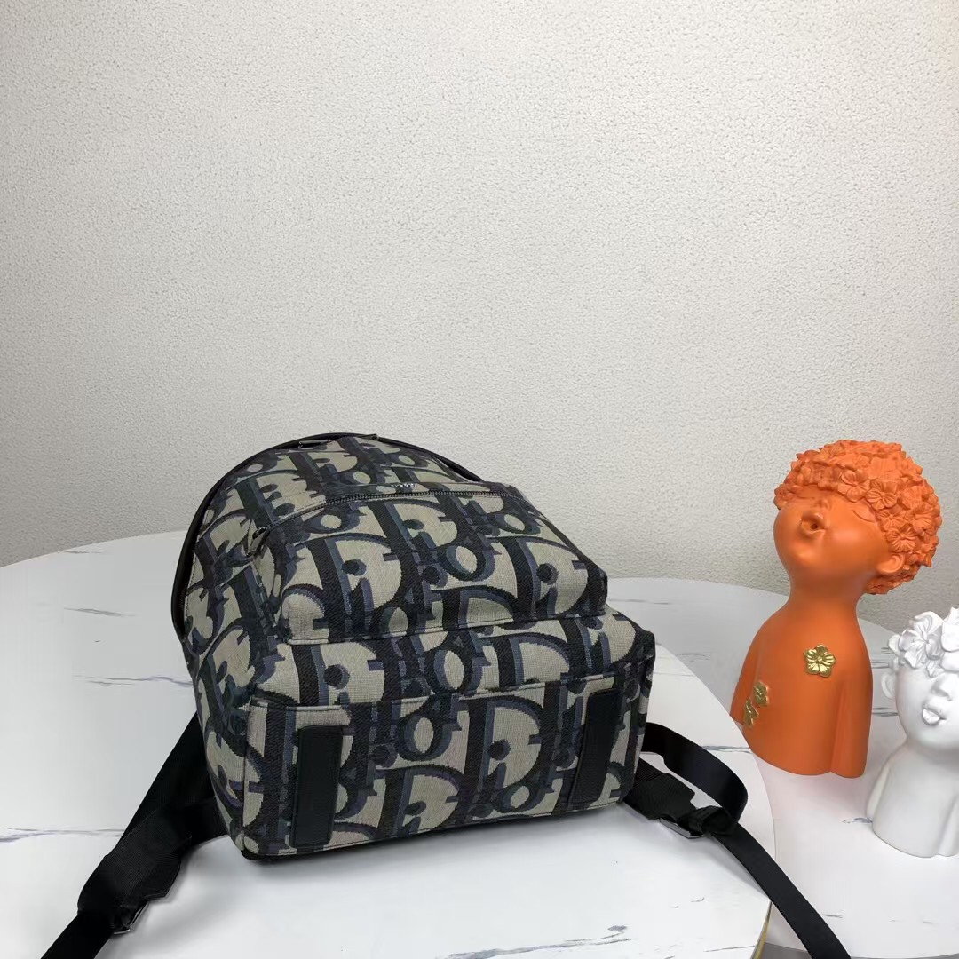 Dior A貨大字母灰底老花後背包 撞色潮搭款| 9 Dior A貨大字母灰底老花後背包 撞色潮搭款