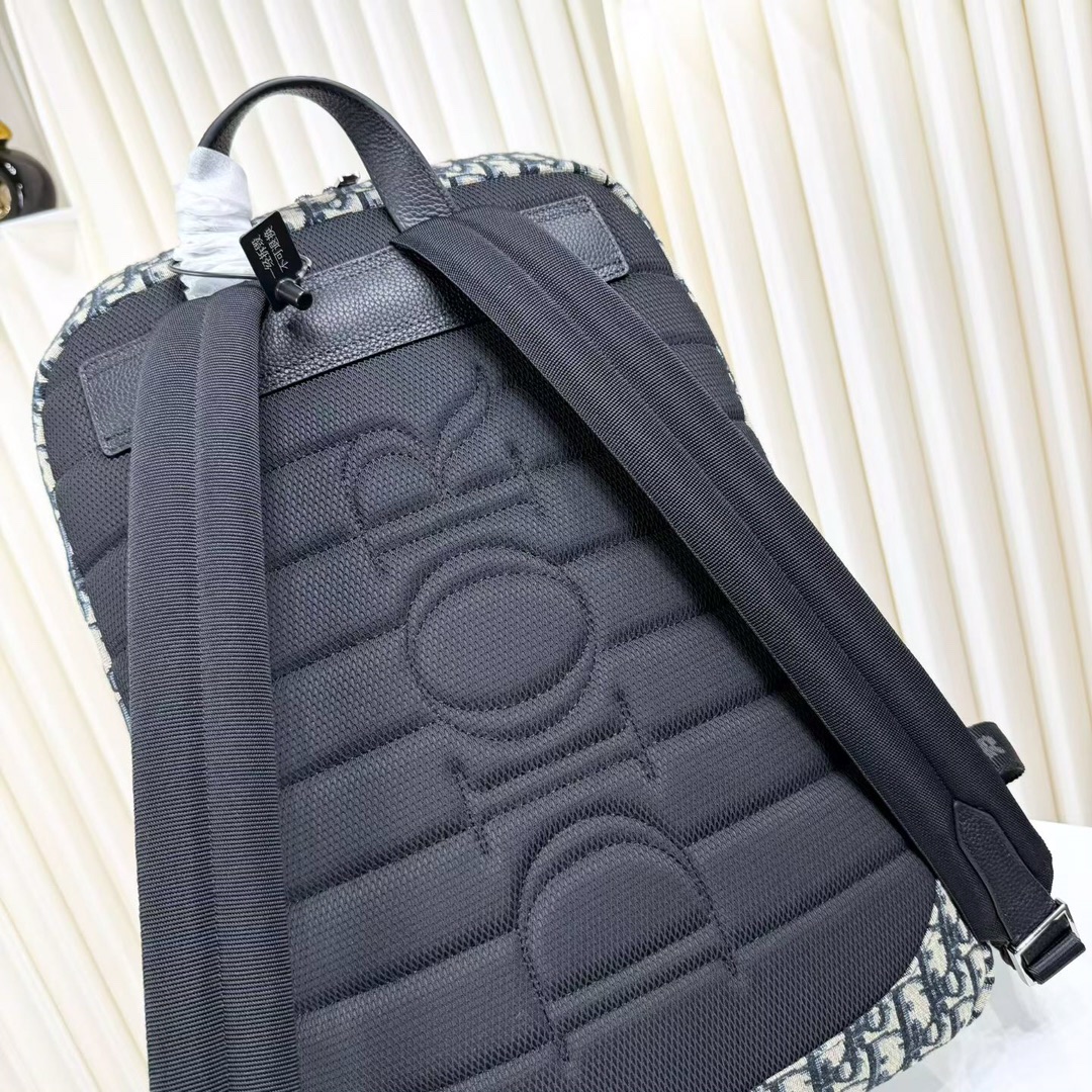 Dior 一比一灰老花直立後背包 雙側袋設計版型挺立| 11 Dior 一比一灰老花直立後背包 雙側袋設計版型挺立