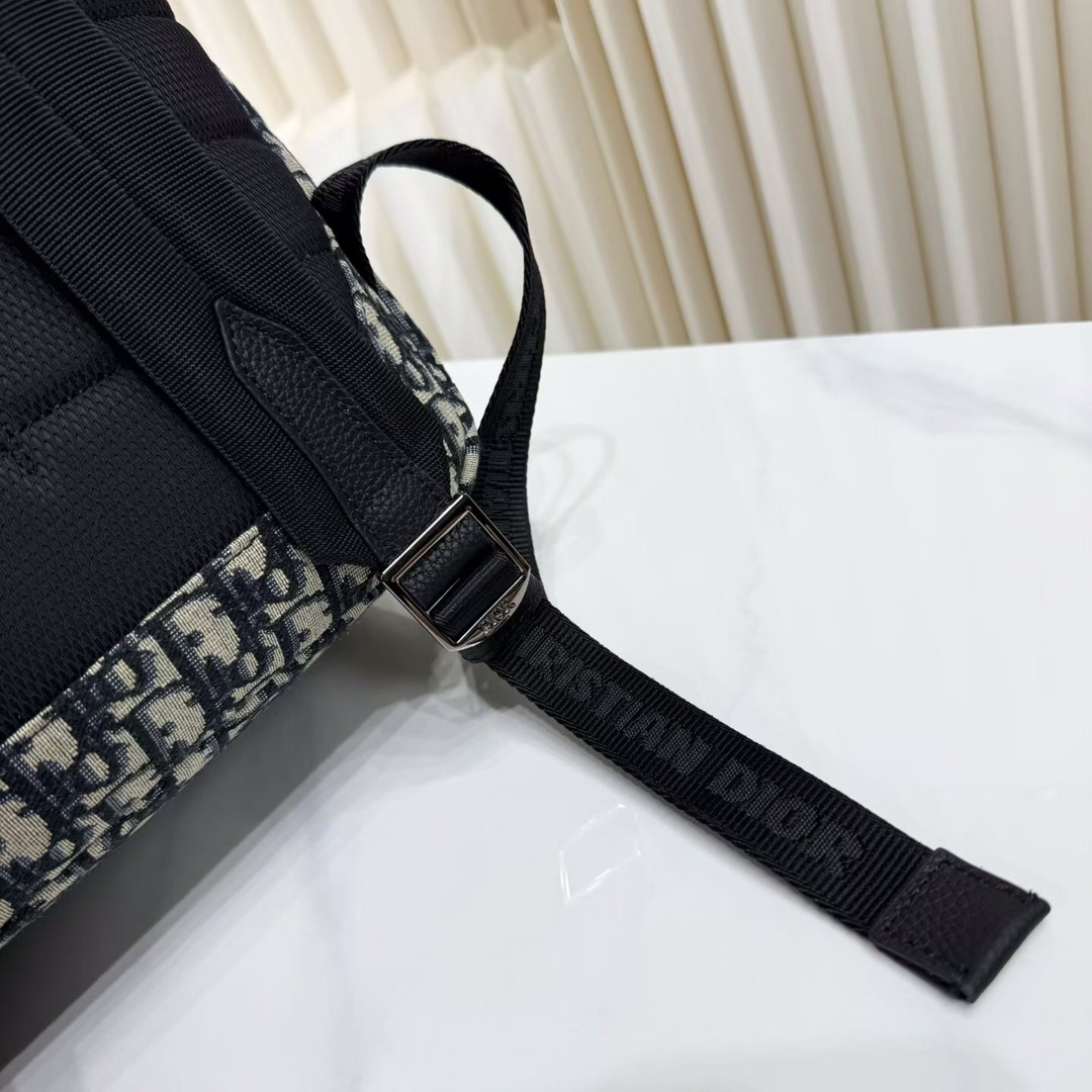 Dior 一比一灰老花直立後背包 雙側袋設計版型挺立| 10 Dior 一比一灰老花直立後背包 雙側袋設計版型挺立