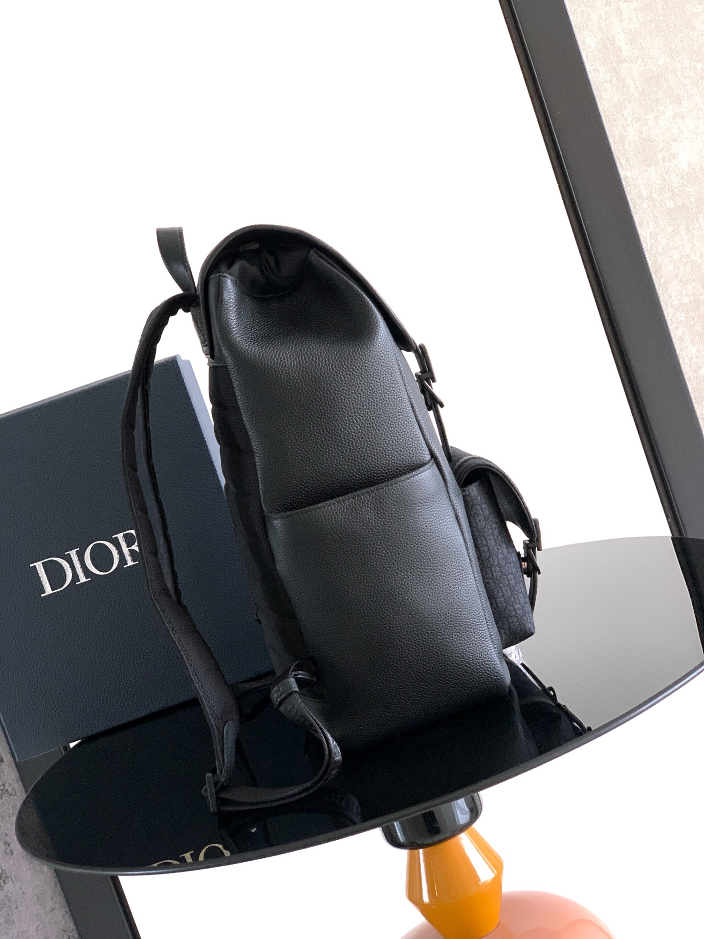 Dior 原單皮革掀蓋後背包 雙扣帶休閒款式| 14 Dior 原單皮革掀蓋後背包 雙扣帶休閒款式