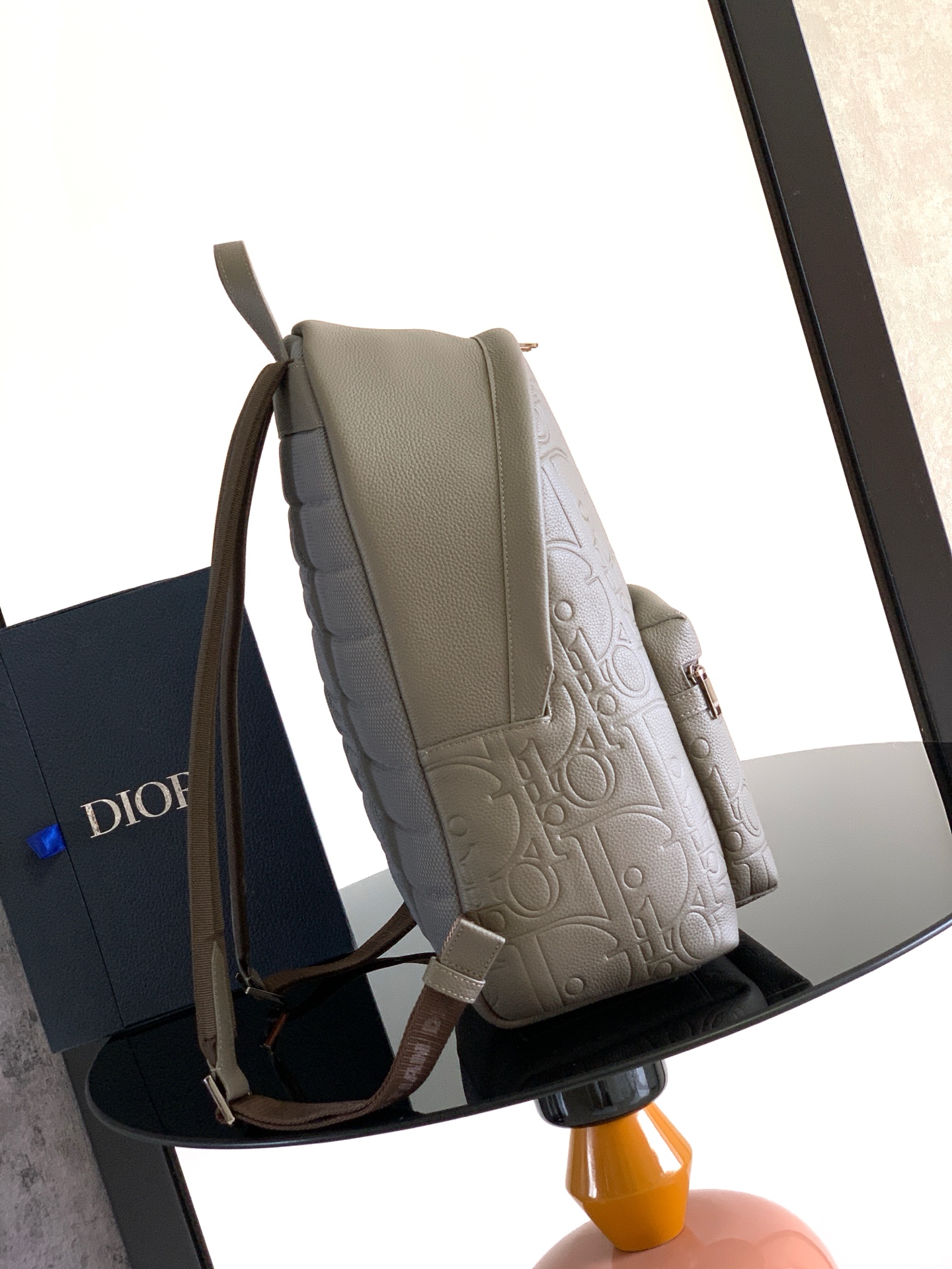 Dior A貨壓紋灰色後背包 低調配色質感滿分款| 14 Dior A貨壓紋灰色後背包 低調配色質感滿分款